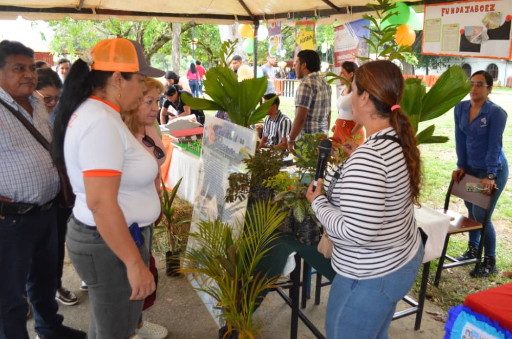 Programa Ciencias del Agro y del Mar del VPDS realizó Expoferia