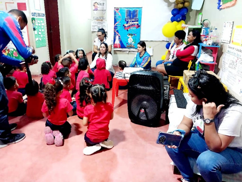 Coordinación de Cultura VPDR proyecta película infantil 