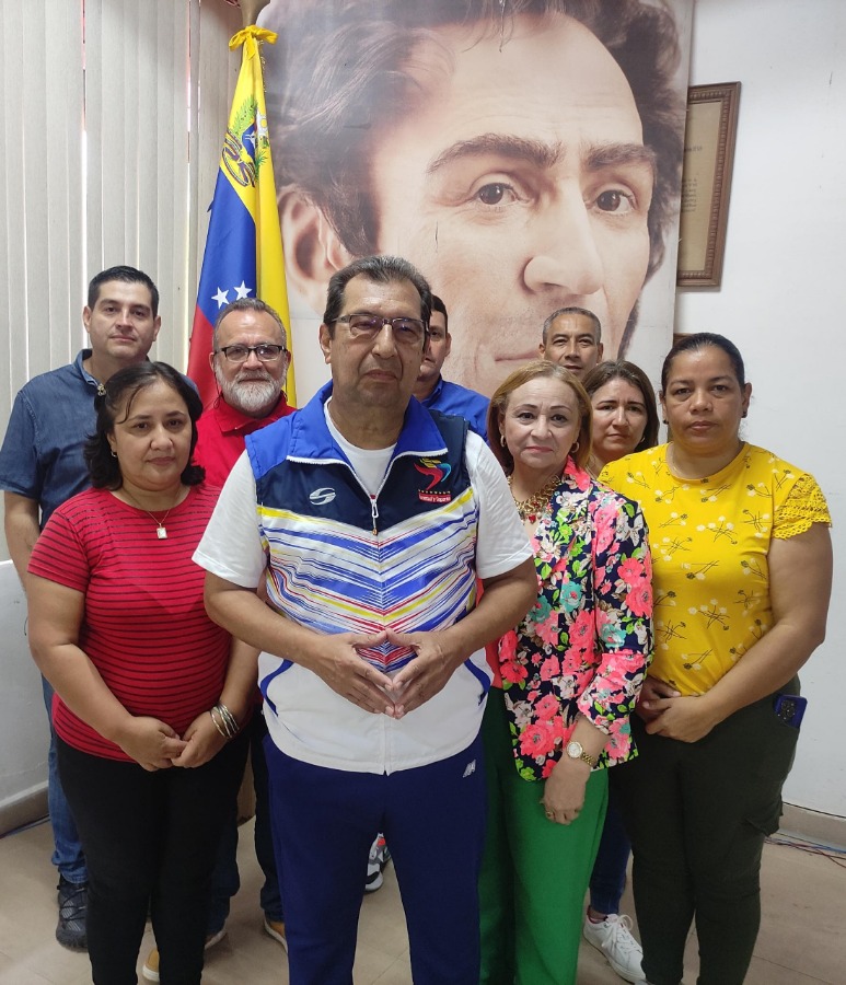 Rector Adán Chávez instó a no dejarse confundir por la oposición