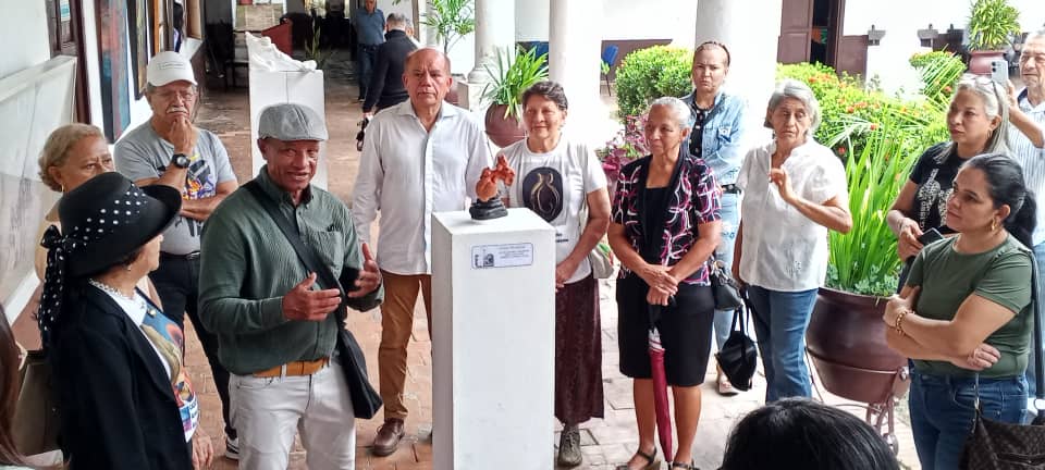 Unellez rinde homenaje al maestro escultor portugueseño Antonio Cristancho con exposición en el VPA 